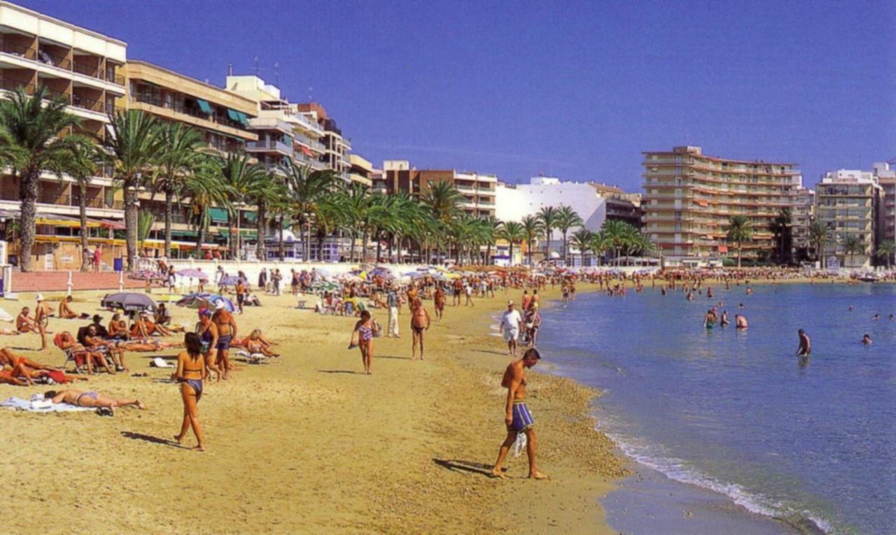 Downtown With Wifi & Tv Box Lejlighed Torrevieja Eksteriør billede